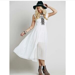 Free People Size M Toosaloosa Slub Meadows Midi Dress White  EUC